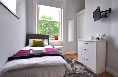 The Lane Hotel | The Victoria Inn