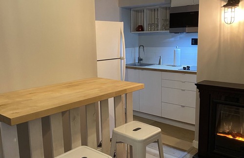 Elora Apartamento | Victoria Street Retreat