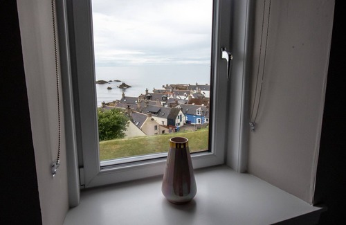 Buckie Cabaña | The View, 3-Bed Cottage, Findochty, Buckie, Moray