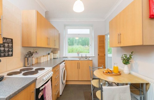 Port Talbot Apartamento | Richards Terrace 1 Bedroom Modern Apartment, capacidad para 3, a 1 milla de Cardiff Centr