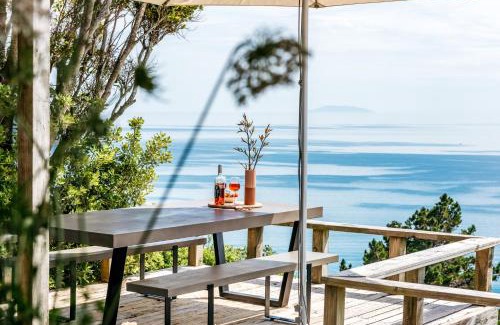 Onetangi Casa | The View - Coast & Country