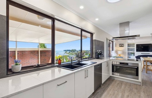 McCracken Casa | The Views Beach House, Pet friendly, WiFi