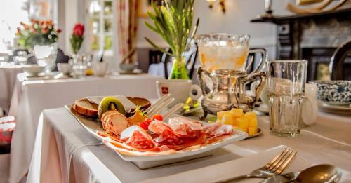 Sea Point Hotel | The Villa Rosa Hotel & Self-catering Apartments