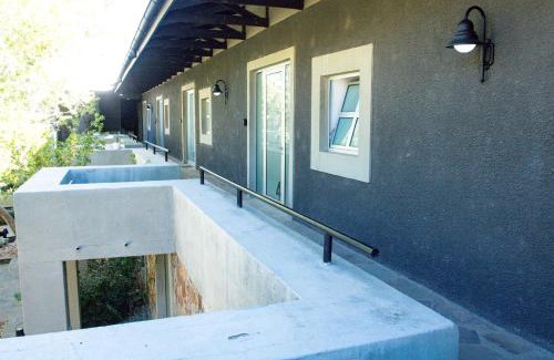 Windhoek Apartamento | The Village Suites