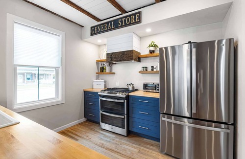 Ludlow Casa | The Washburn: Renovated 4-BR Home 2-Min to Okemo