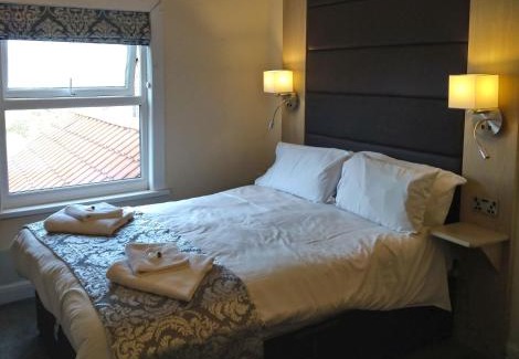 Howden Hotel | The Wellington Hotel