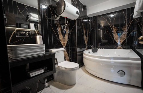 Darjeeling Hotel | The West Gate Posada By Summit