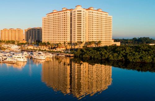 Pelican Complejo | The Westin Cape Coral Resort at Marina Village