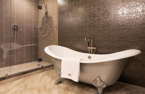 Sobro Hotel | The Westin Nashville