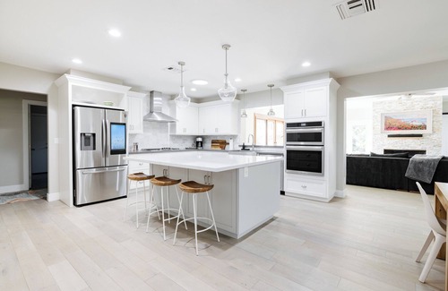 Alhambra Casa | The Westwind by LuxeKey | Central Phoenix Boho Home w/ Pool, Spa & Casita