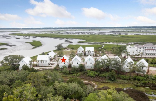 Johns Island Casa | “The Whimbrel” (3043 Southerly Way) 2 person creekside bungalow at Kiawah River