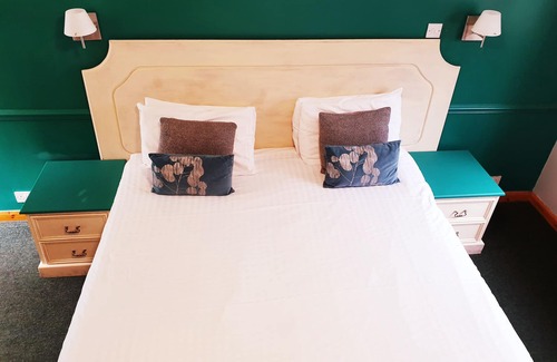 Cambridge Hotel | The White Horse Inn