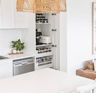 Corrimal Casa | The White House near beach & shops
