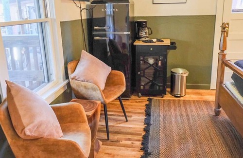Drake Casa | The Whitebark Suite (Unit 3) at Field Guide Rocky Mountain