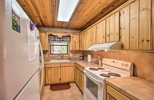 Mountain View Cabina | The Willow Breeze Cabin - Side A