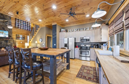 Lavonia Casa | The Willow Lake House