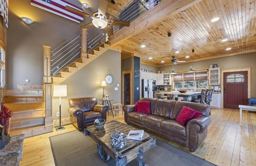 Lavonia Casa | The Willow Lake House
