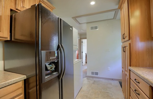 Bausman Casa | The Willow Street Cottage / close to Willow Valley / 2 bed / 1 bath