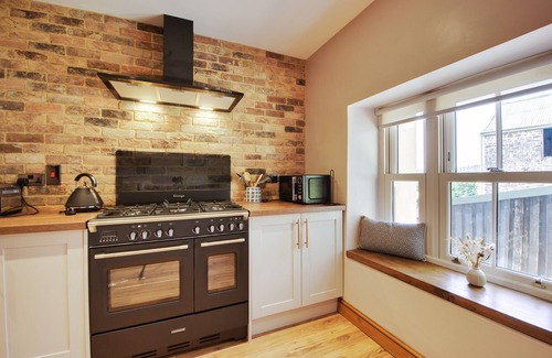 Winkleigh Casa | THE WING AT WARHAM, family friendly, with open fire in Dolton