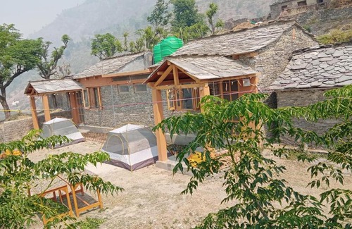 Dunda Casa | The Women's Village, Matholi by Bakri Chhap