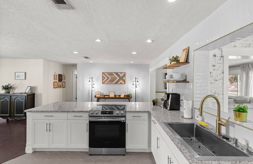 Historic District Casa | The Woodfield Haven: Close to Ocala's Heart