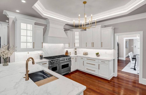 Earlewood Casa | The Wren + Nest | Main & Guest House | Sleeps 10