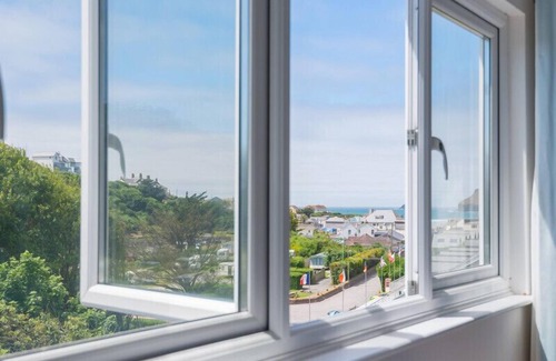Polzeath Cabaña | THE WRENS, family friendly, with a garden in Polzeath