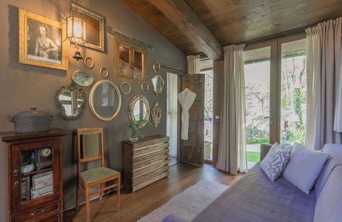 Riva Villa | The Writer's Nest - Tres Habitaciones Villa, Capacidad 6