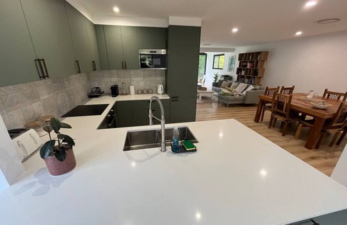 Wyong Casa | The Wyong River House-Pool/Fishing/Kayak/Fireplace