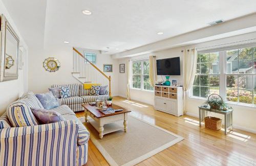 West Yarmouth Casa | The Yarmouth Anchor - 12 and 14