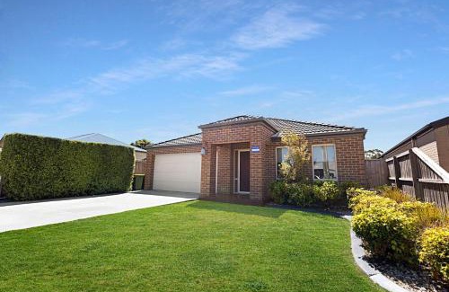 Paynesville Casa | The Yellow Fish