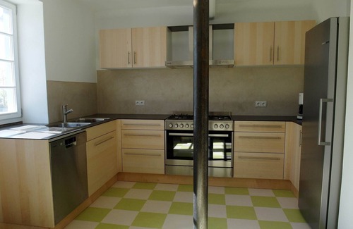 Irmenach Casa | The yellow vacation home