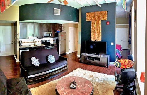 Downtown Knoxville Apartamento | Excelente ubicación y ambiente tranquilo, ¡esté en el medio de todo y relájese!