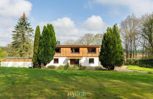 Kappeln Villa | The70s - Großes Mid Century Ferienhaus - 500m zur Schlei - 5 SZ - Garten