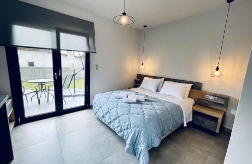 Nea Iraklia Apartamento | TheaSea Luxury Suites - Kallikrateia Halkidiki