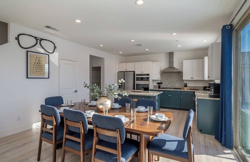 Coachella Villa | Theater | Pickle Ball | 7 Bedrooms