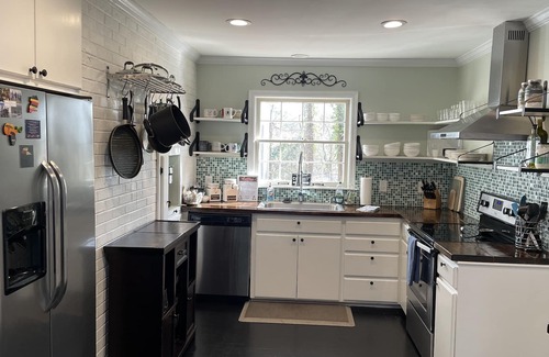 Charlottesville Casa | TheComfy Ranch