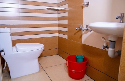 Malappuram Cabina | Thekkumpuram Residency