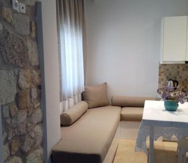 Psathi Apartamento | Themonia Kimolos-Agioklima Studio