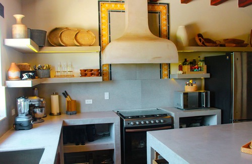 Dzemul Casa | Therasia Luxury Beachfront Retreat