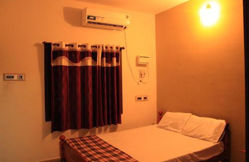 Kumbakonam Casa | Thirumalai Home Stay - Group & Family Stay Room VL Swami Malai Temple