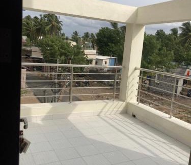 Tiruchirappalli Casa | Thiruveesar Family Homestays- Breakfast included