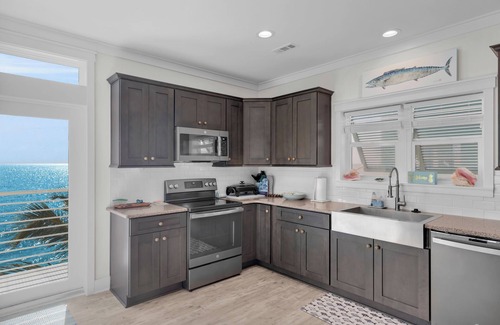Plantation Key Casa | This 2 bedroom pet friendly ocean front home has the best views in the resort!