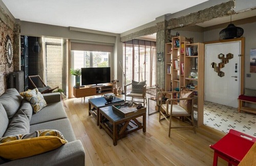 Bebek Apartamento | Rustic Bright Charming Gem 2BD/1.5Bath Oasis! #116