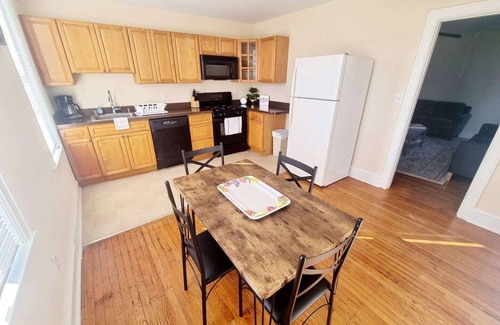 Cheltenham Apartamento | This apartment is a 1 bedroom(s), 1 bathrooms, located in Elkins Park, PA.