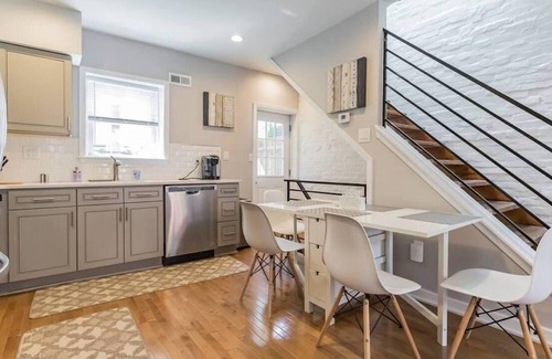 Graduate Hospital Apartamento | Este apartamento es de 2 dormitorios, 1 baños, ubicado en Philadelphia, PA.