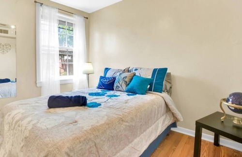 Society Hill Apartamento | This apartment is a 1 bedroom(s), 1 bathrooms, located in Philadelphia, PA.