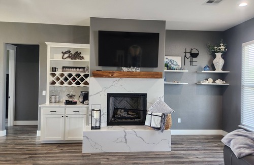 Mead Casa | This beautiful spacious new home is perfect for group trips or family getaways.