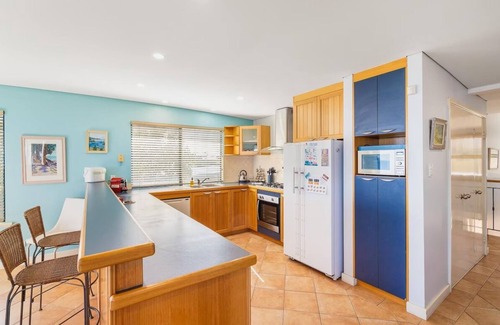Peppermint Grove Beach Casa | This house is a 3 bedroom(s), 2 bathrooms, located in Peppermint Grove Beach, WA.