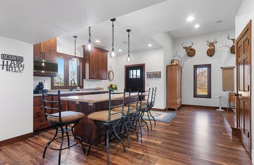 Oconto Casa | This house is a 3 bedroom(s), 2 bathrooms, located in Oconto, WI.